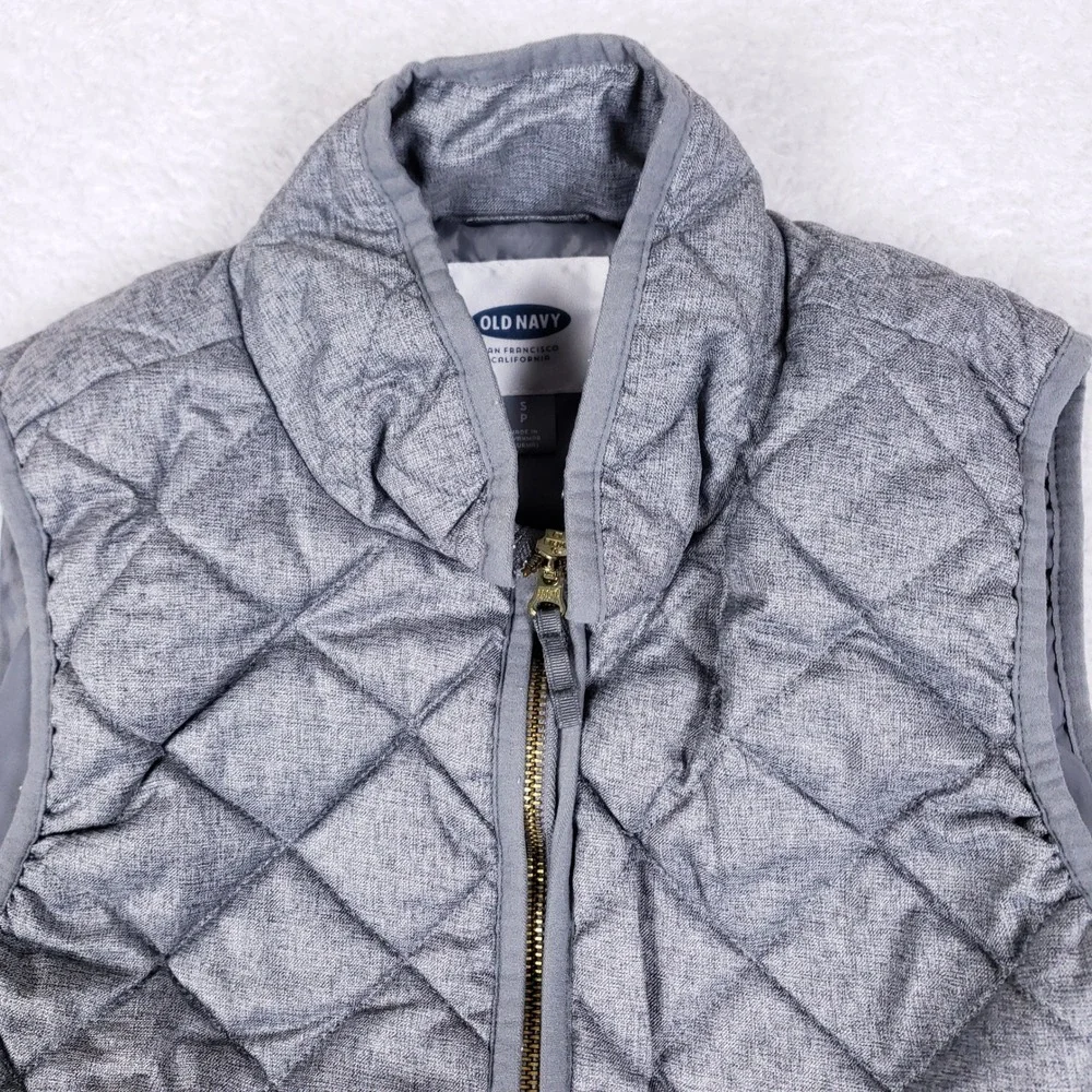Old Navy Quilted Puffer Vest Women S Gray Full Zip Layering‎ Gorpcore